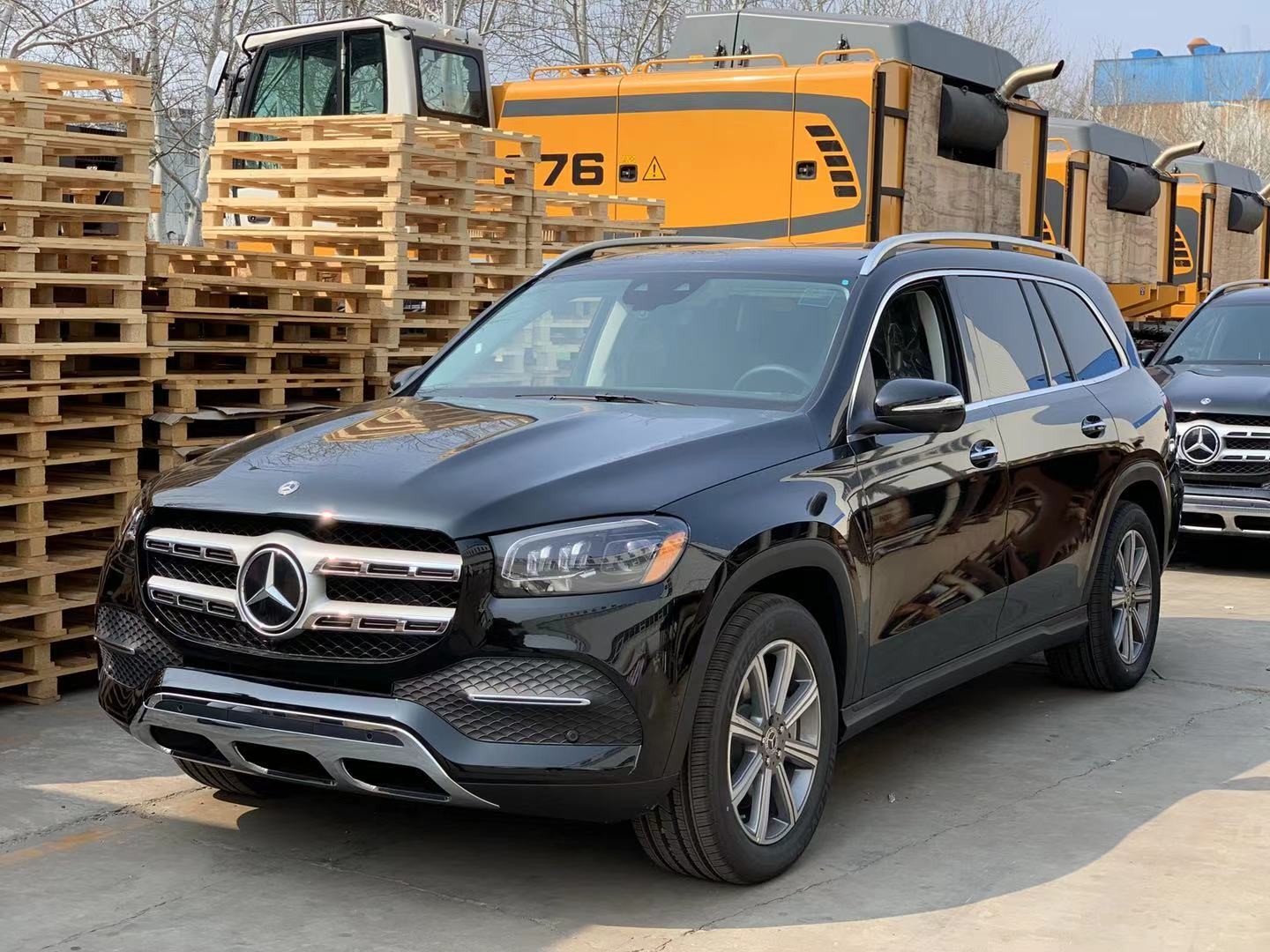 奔驰gls450 无论路途远近皆能稳步前行