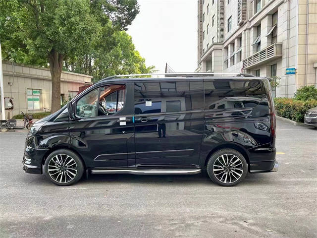 7座商务车的热销车型百年福特mpv新造型福特沃森威尔黑武士