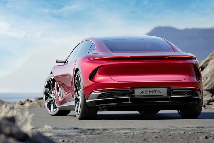 看这车外形我以为法拉利的电动车终于来了