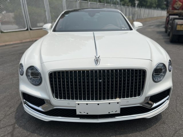 23款宾利飞驰现车300多万全国可