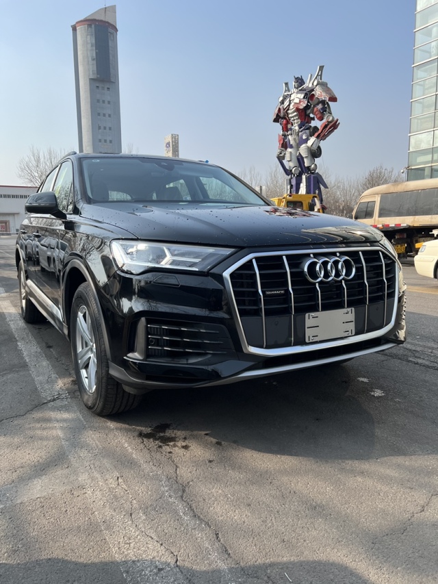 2024款奥迪q730t低折热销放心选购