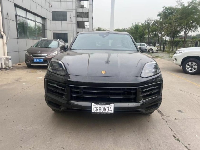 2024款保时捷卡宴30t豪华现车多少钱优惠多少