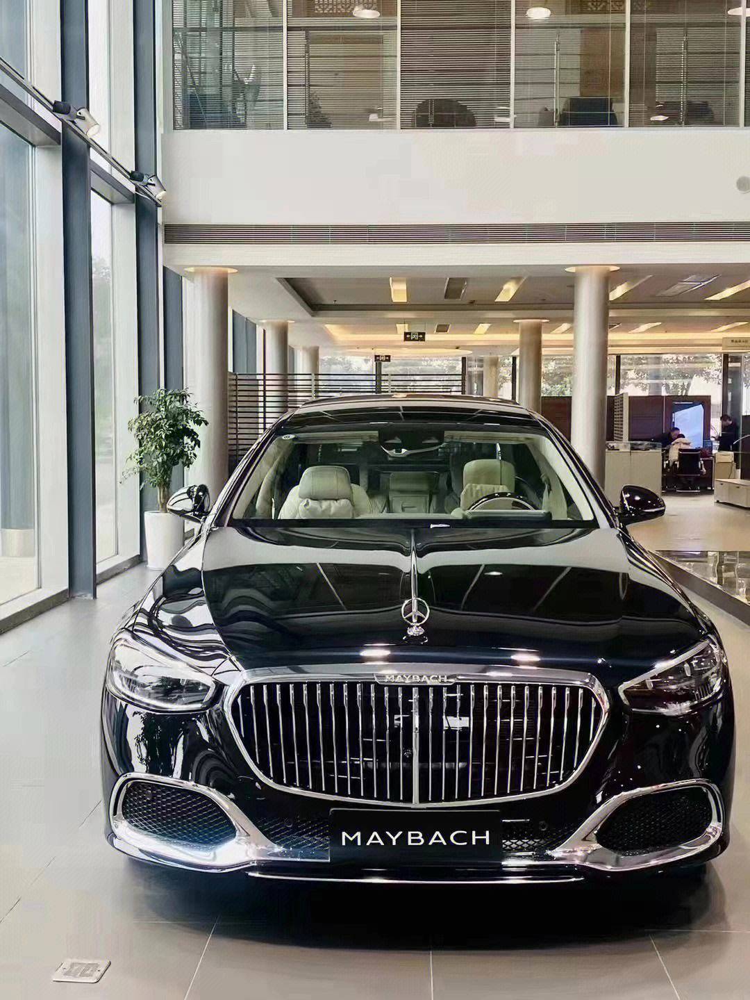 2024款奔驰迈巴赫s480成功男士的座驾