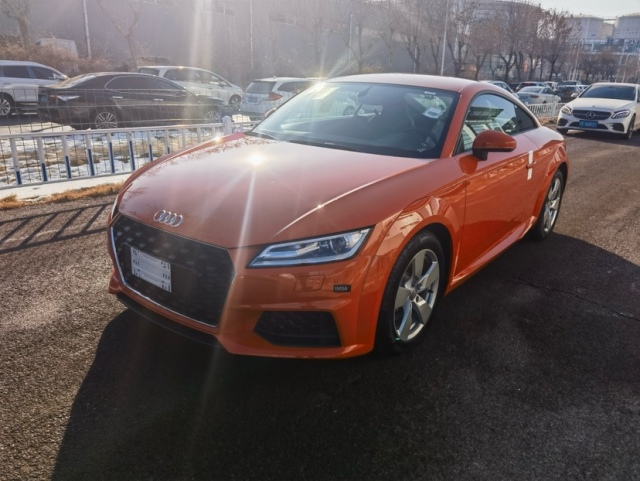 2024款奥迪tt四座硬顶天津港口现车特惠