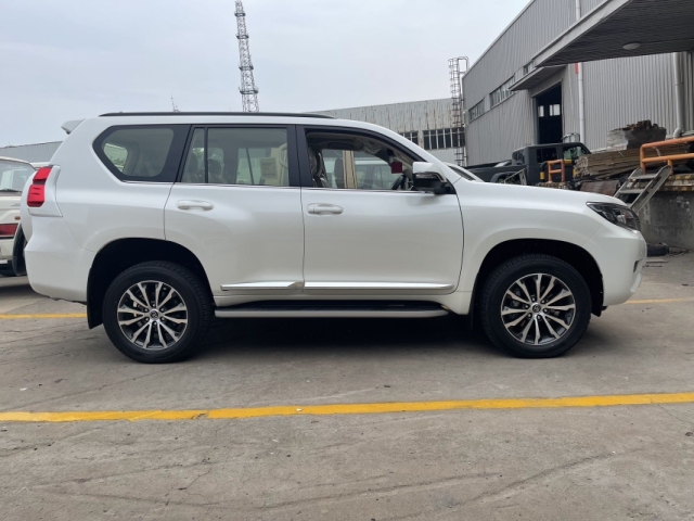 西安丰田霸道4000顶配ltd84万