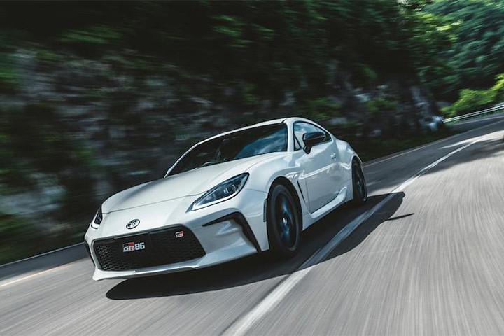 丰田86推出新年款车型,底盘强化,买车还需抽签?